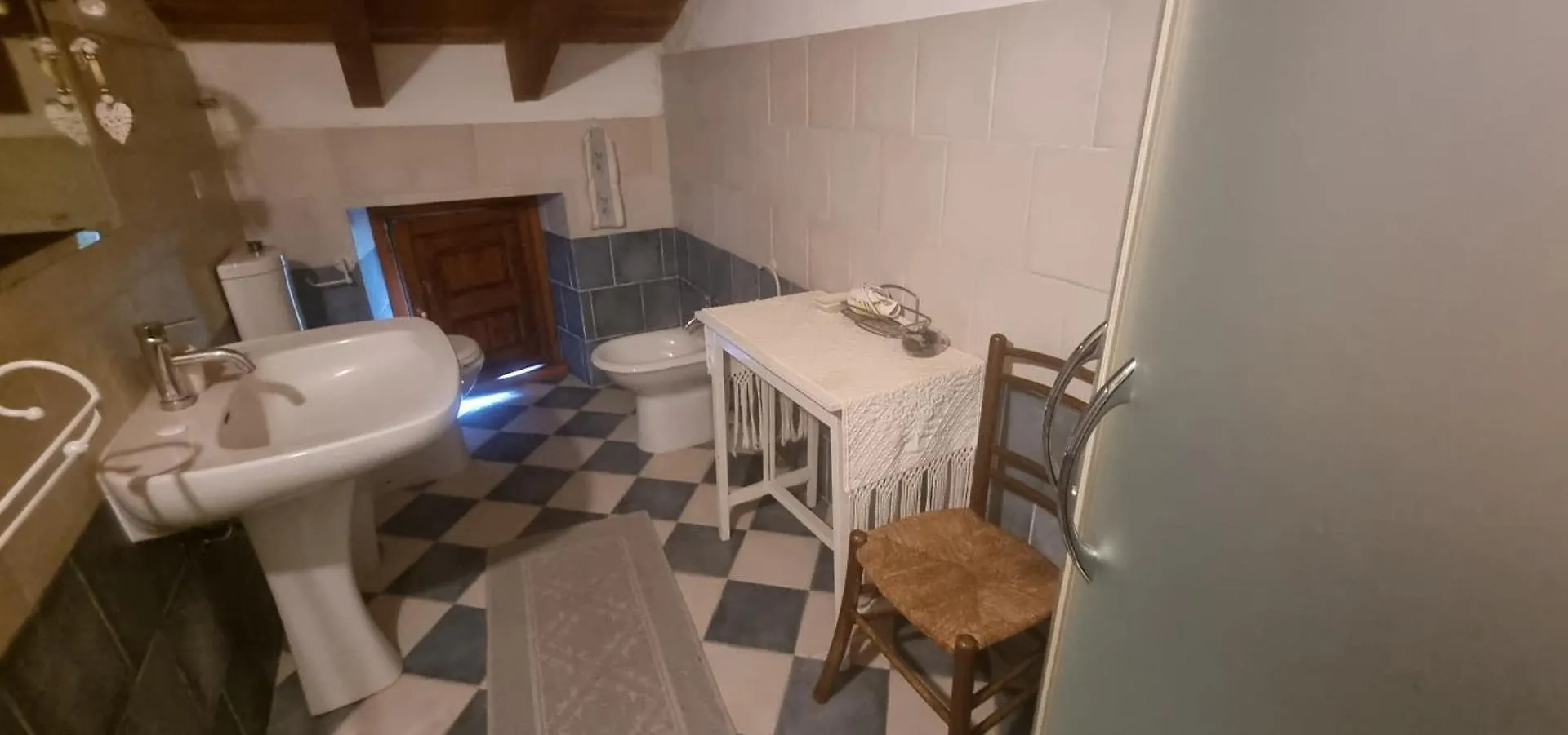 Konukevi B&B Di Luisa Ledda Ales İtalya